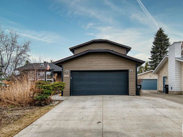 3018 110a St NW, Edmonton, AB T6J 3G1