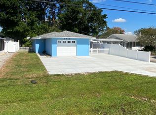 2913 Hyde Park St, Sarasota, FL 34239