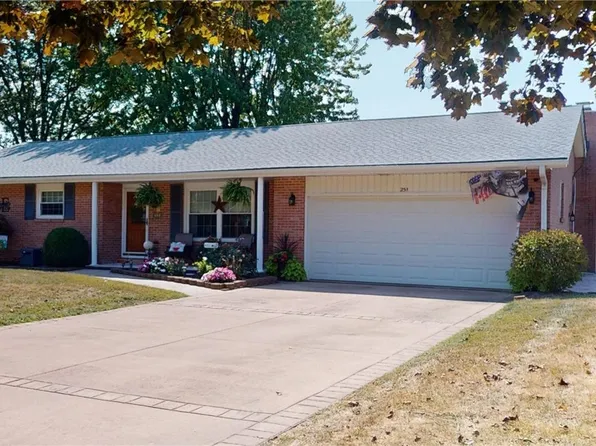251 Dogwood Dr, Greenville, OH 45331