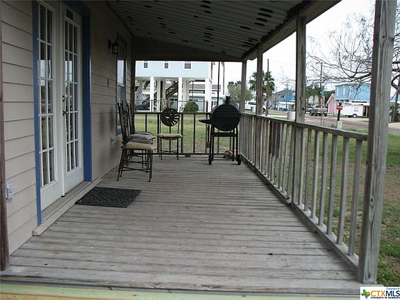 3rd image of 341 N Shore Dr