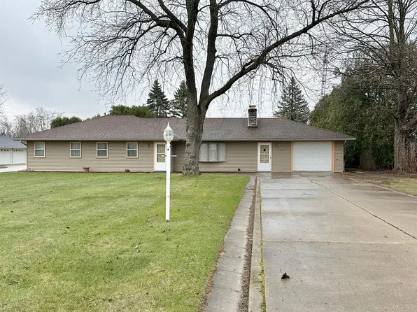 2677 Lamotte St, Marlette, MI 48453