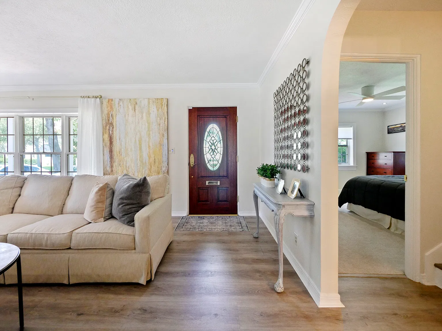 947 Old England Ave — Photo 4