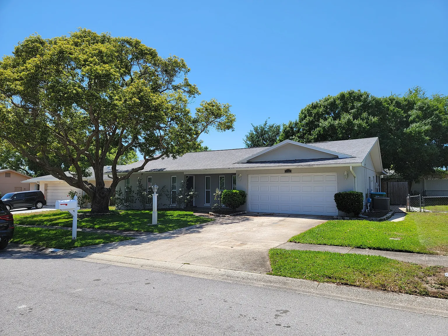 3 Bedroom Home with fenced yard — Photo 1