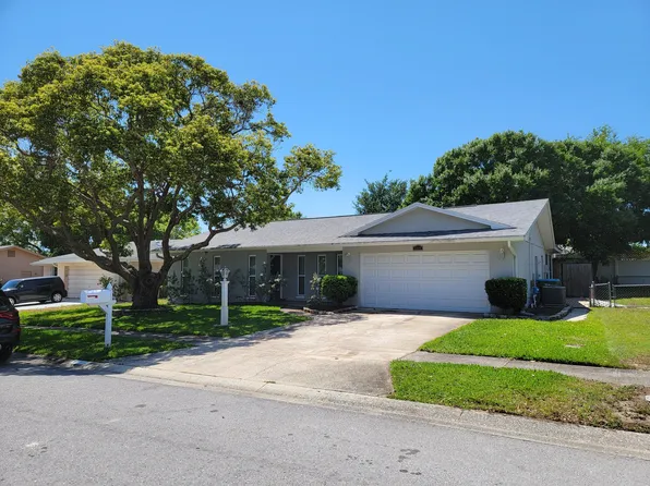 3289 Spanish Moss Ln, Palm Harbor, FL 34684