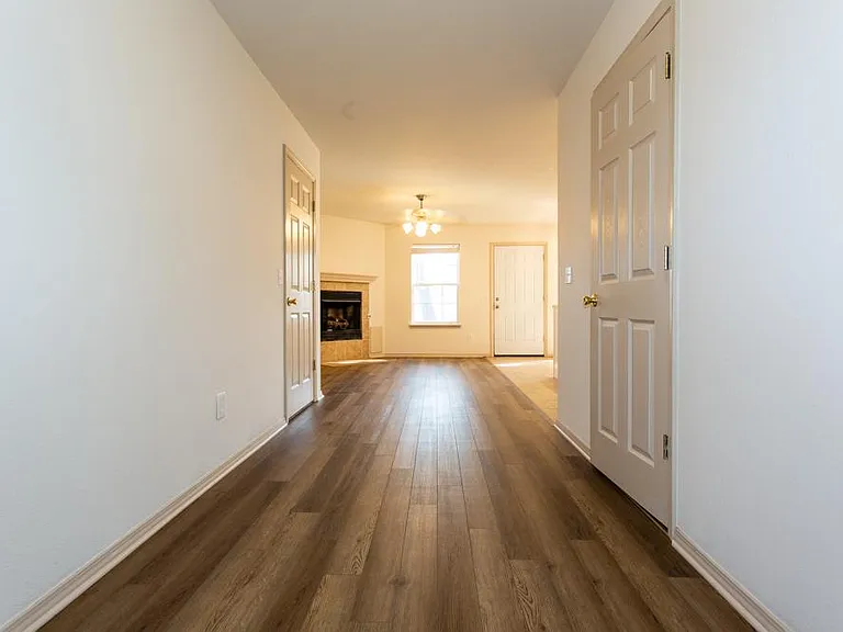 2353 W Skyler Dr — Photo 11