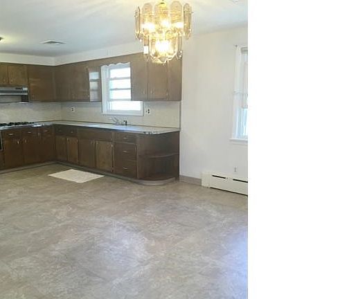 3rd image of 93 Leicester St #2