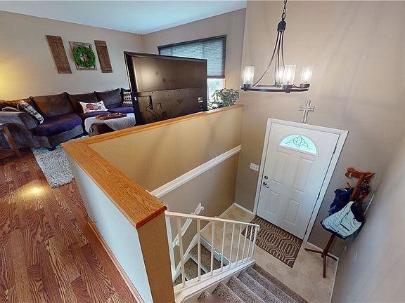 2nd image of 347 Bayshore Dr