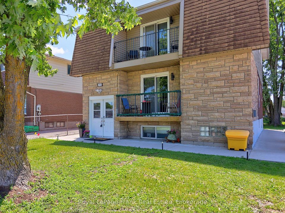 1st image of 793 Crawford Dr