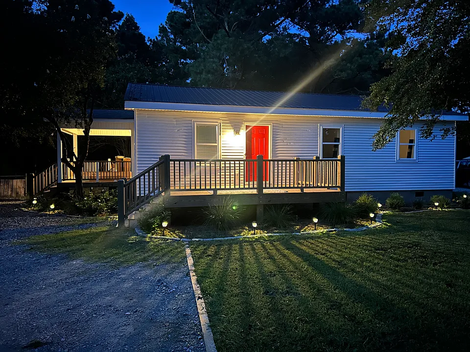 1510 State Highway 210 W