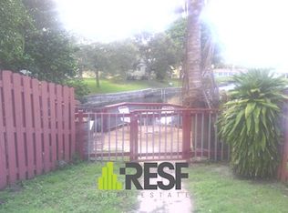 395 Sunshine Dr, Pompano Beach, FL 33066