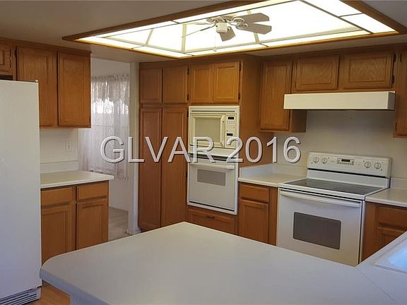 3rd image of 7504 Central Butte Ave