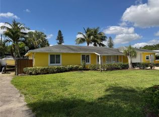 3170 Buccaneer Rd, Lake Worth, FL 33462