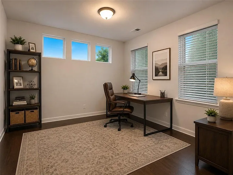 4660 Shipley Ave — Photo 7