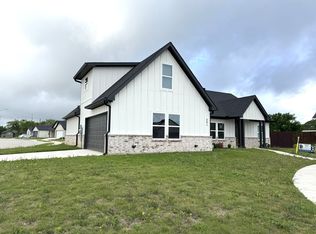 201 Bluff Ct, Godley, TX 76044
