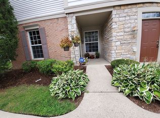 40429 Bay Harbor Ln, Canton, MI 48188