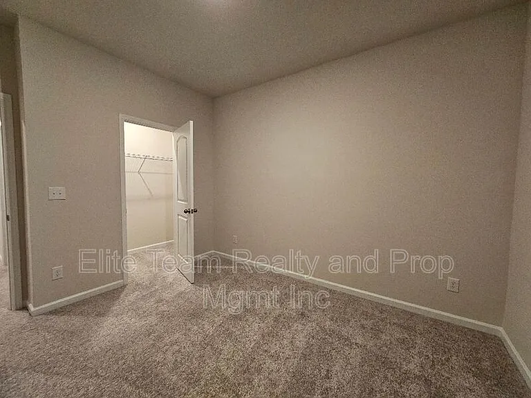 5416 Kings Ridge Dr — Photo 38