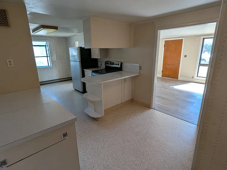 920 Hiatt St — Photo 12
