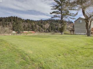 33625 Resort Dr, Cloverdale, OR 97112