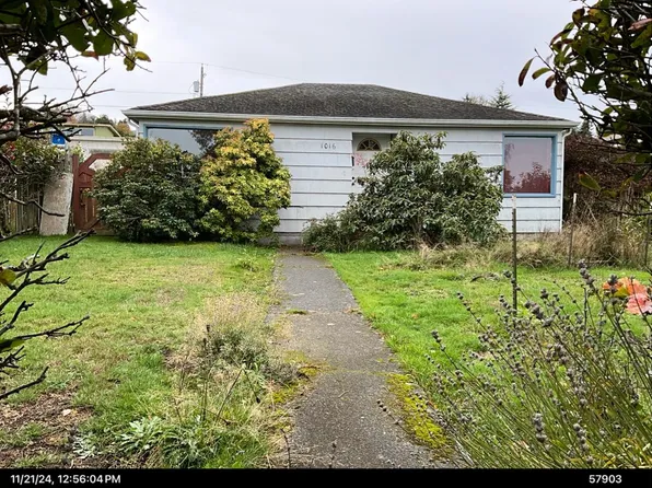 1016 E 7th Street, Port Angeles, WA 98362