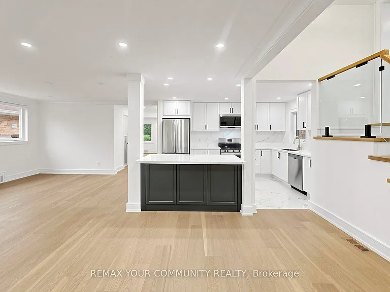 275 Betty Ann Dr — Photo 10