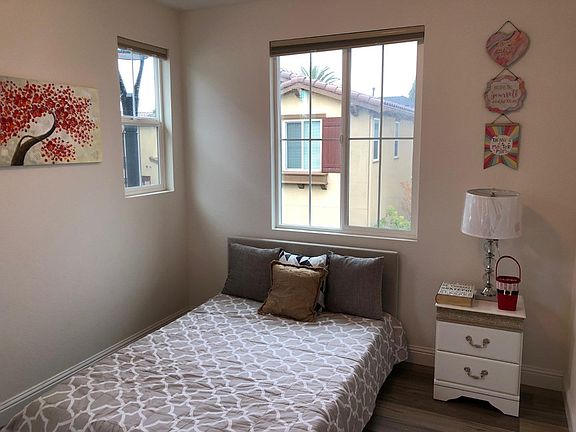 5th image of 134 English Rose Cir