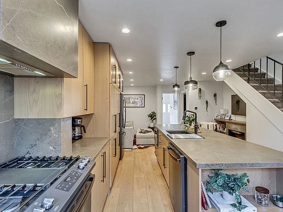 3rd image of 1482 Park Ave #4