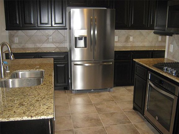 4th image of 1212 Nimitz Ln