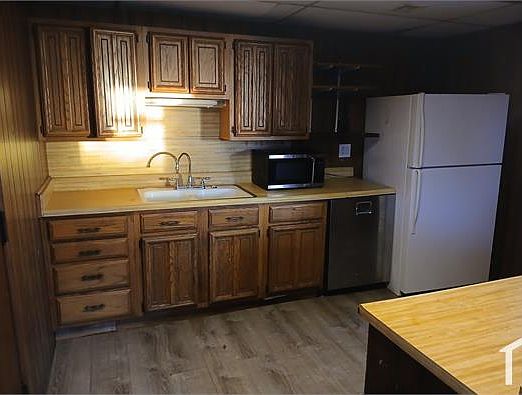5th image of 2603 E Newton Pl