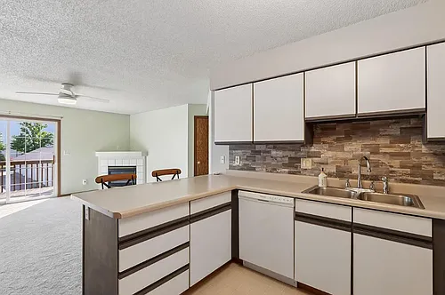 4010 Greenway Dr #20 Photo 1