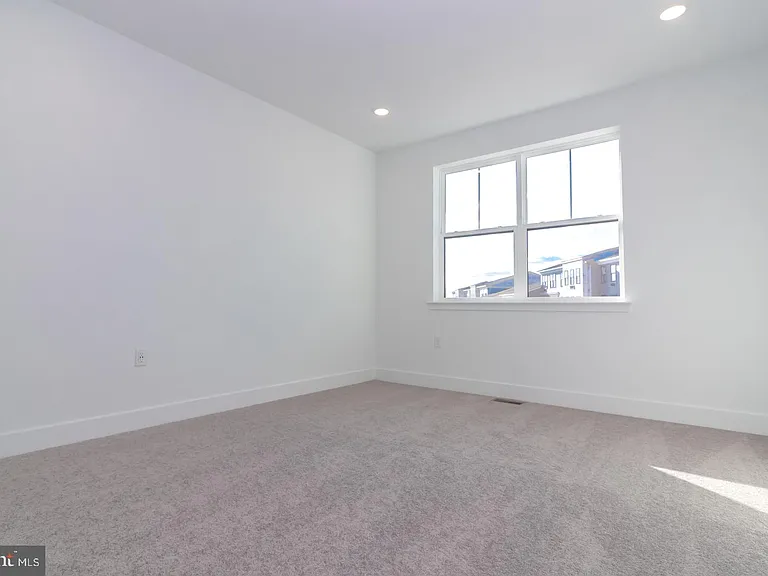 215 Lewis Fisher Dr #DR — Photo 27