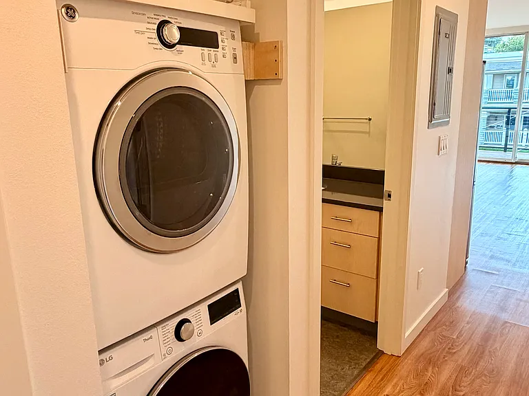109 12th Ave E #305 — Photo 19