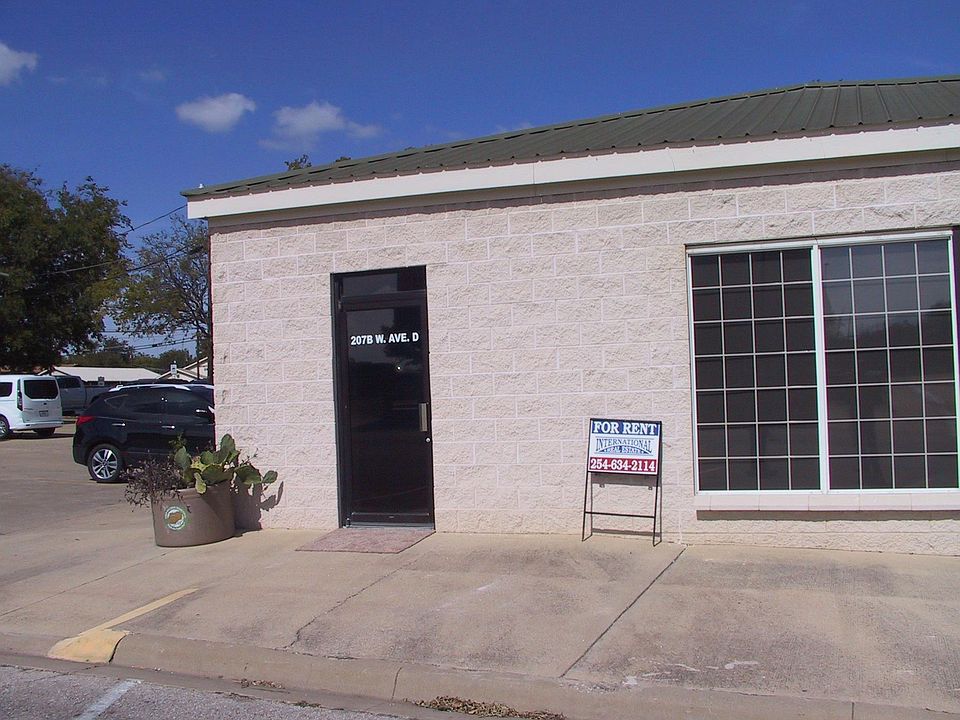 207 W Ave D #B