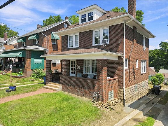 2nd image of 2121 Duquesne Ave
