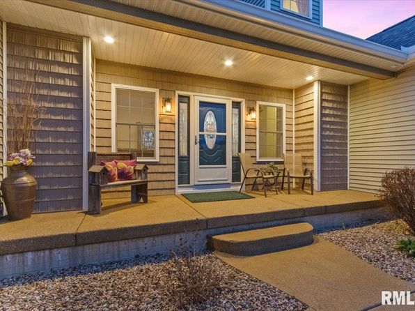 109 N Alexander St, Washburn, IL 61570