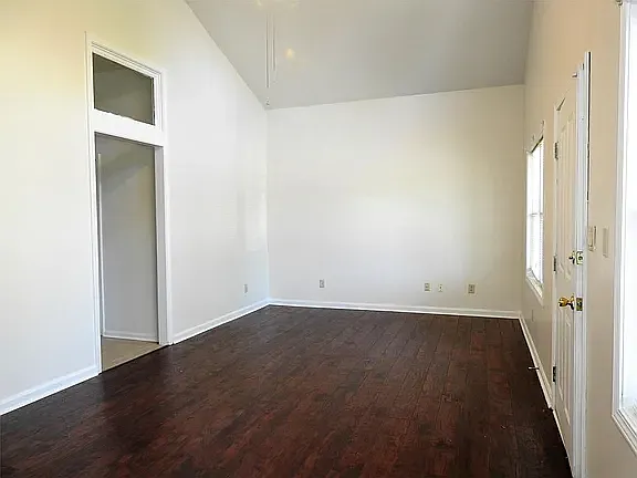 1810 Magazine St — Photo 26