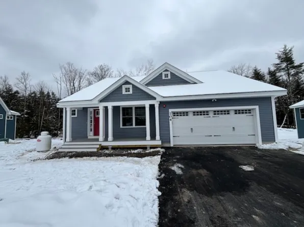 104 Three Ponds Drive #104, Brentwood, NH 03833