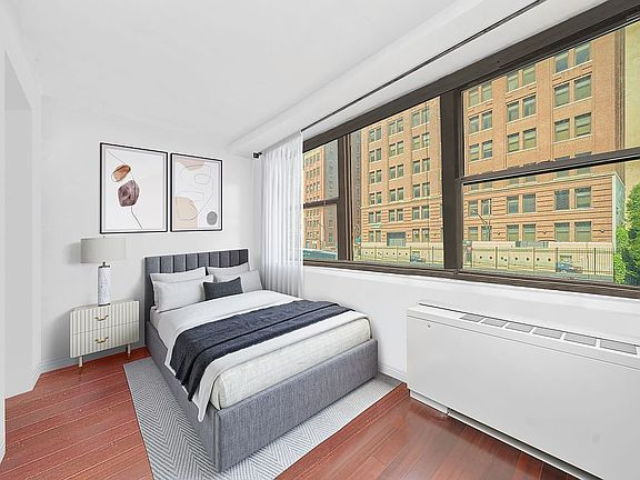 3rd image of 225 E 36th St APT 1D