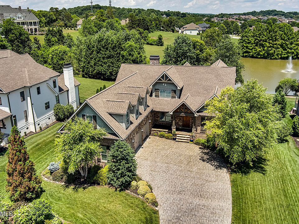 630 N. Michigan - Stone Real Estate