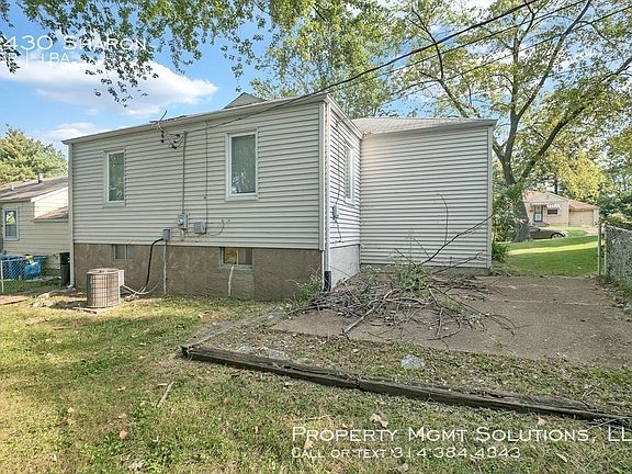 4th image of 7430 Sharon Dr