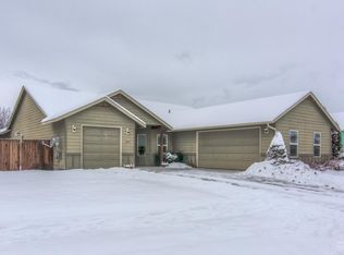 2861 NW 19th St, Redmond, OR 97756