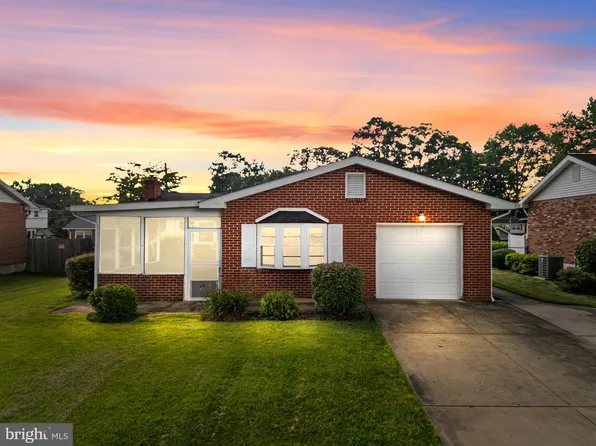 2624 Heritage Farm Dr, Wilmington, DE 19808