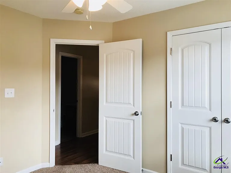 211 Station Way — Photo 4