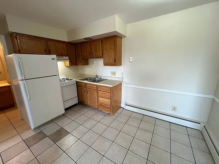 676 Riverview Dr — Photo 13
