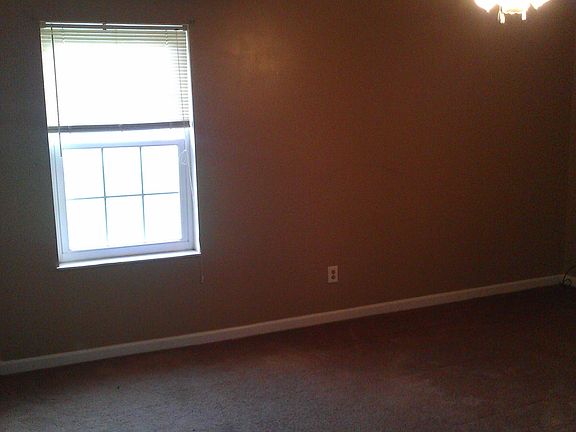 5th image of 846 Shelby Ave