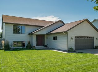 312 Cole Ct, Mankato, MN 56001