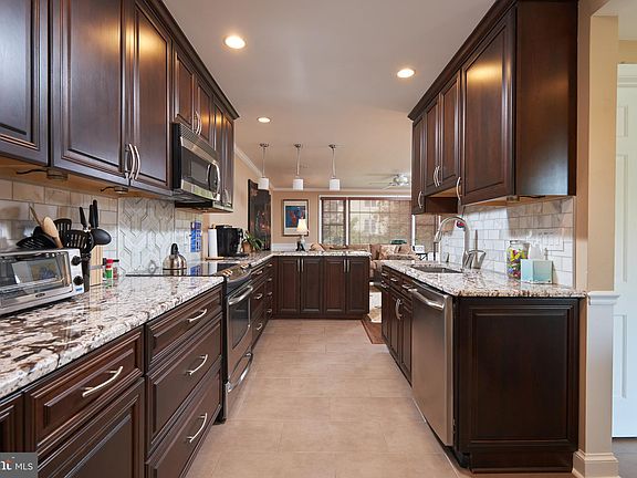 2nd image of 6316 Olde Towne Ct