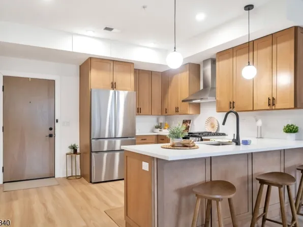 204 Encampment Ct, Montville Twp., NJ 07082