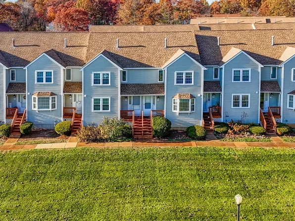 174 Patrick Rd #174, Tewksbury, MA 01876