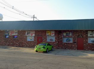 116 E 3rd St, Kewanee, IL 61443