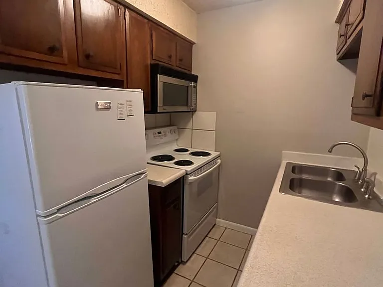4712 Depew Ave — Photo 11